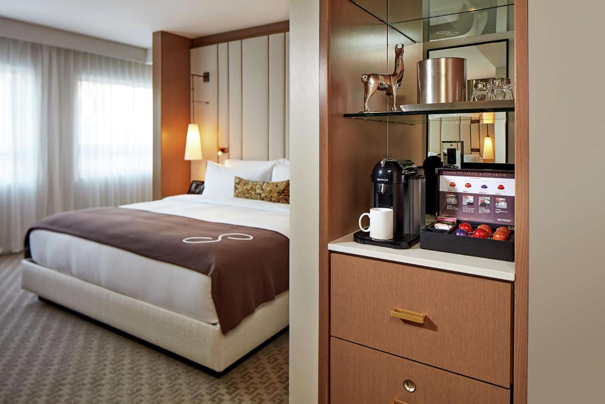 The Statler Dallas, Curio Collection By Hilton Exterior photo