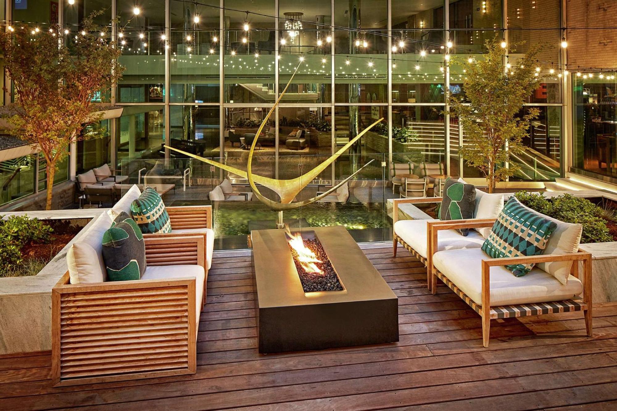 The Statler Dallas, Curio Collection By Hilton Exterior photo