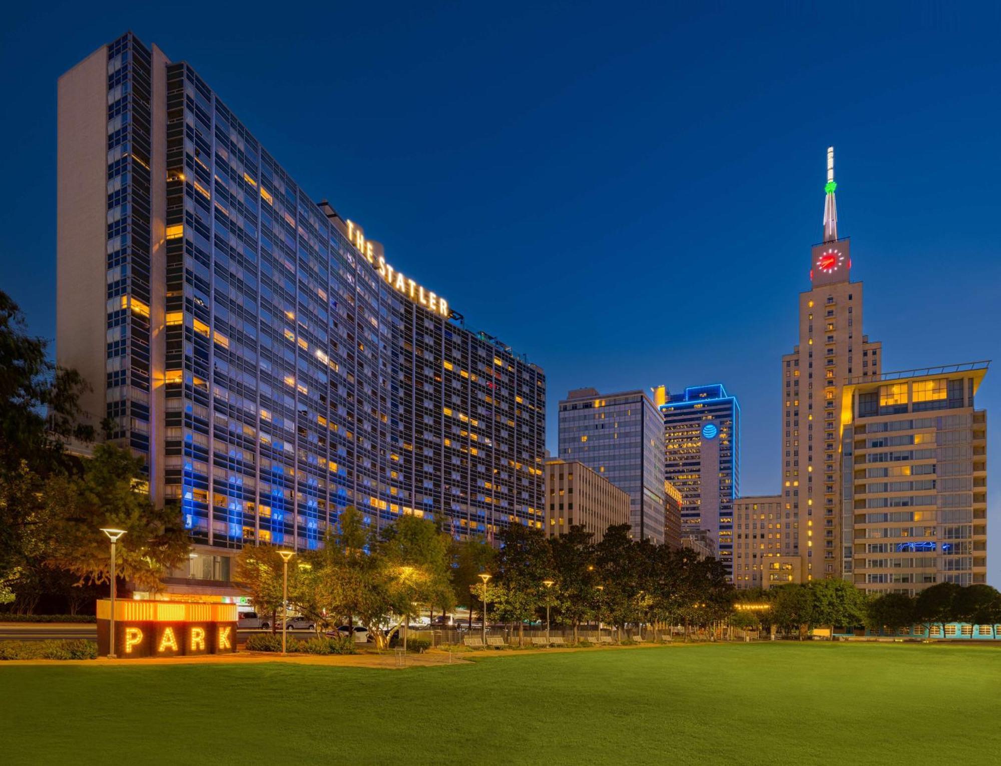 The Statler Dallas, Curio Collection By Hilton Exterior photo